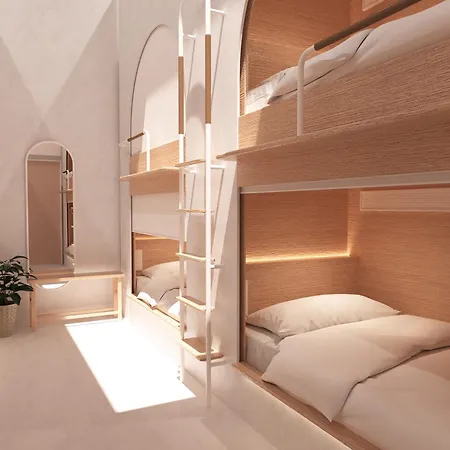 Literal Capsule hotel Malaga