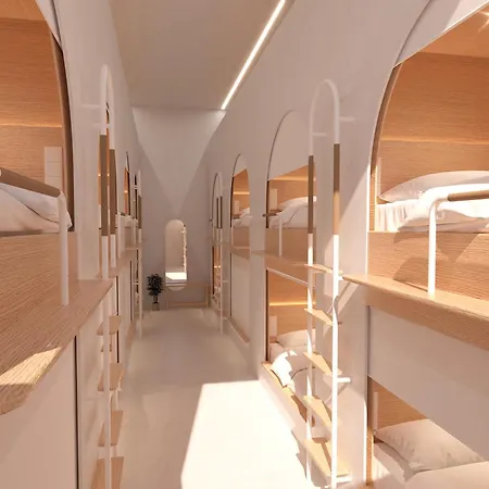 Literal Capsule hotel Malaga