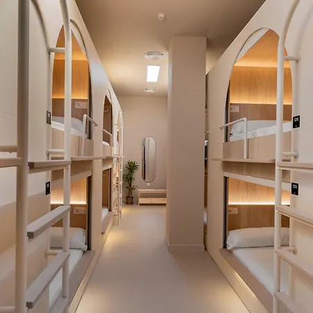 Literal Kapslový hotel