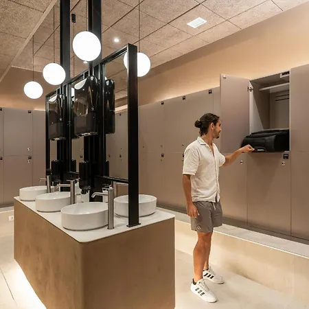 Literal Hostel